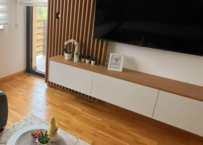 Leonardo Lux 77,vila Leonardo 7 * 兹拉蒂博尔