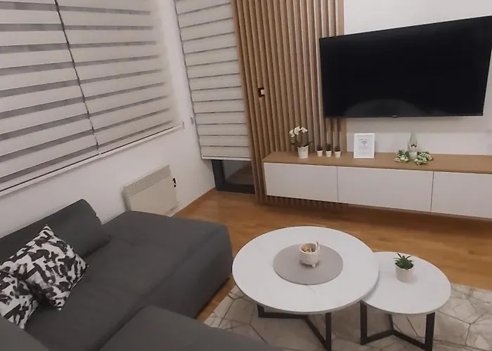 公寓 Leonardo Lux 77,vila Leonardo 7 兹拉蒂博尔